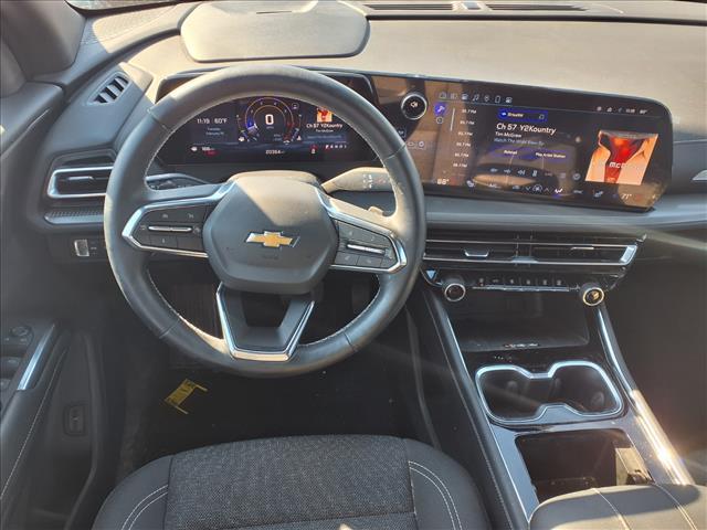 used 2024 Chevrolet Traverse car, priced at $33,990