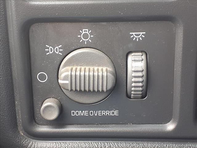 used 2000 Chevrolet Silverado 1500 car, priced at $9,800