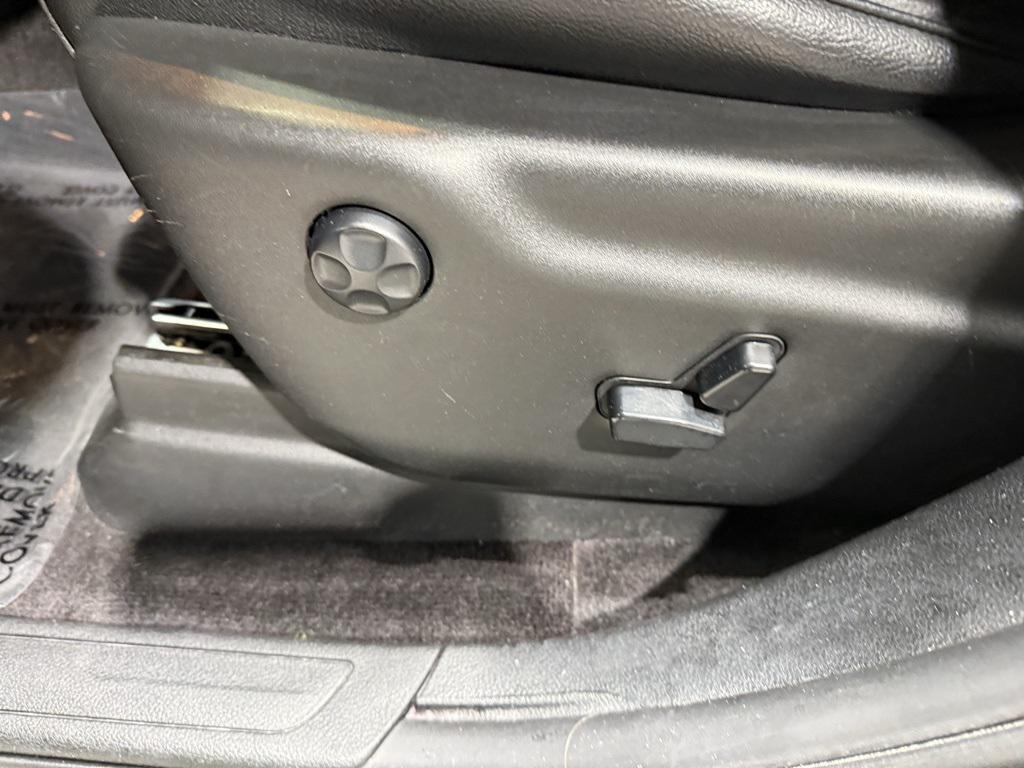 used 2018 Jeep Grand Cherokee car, priced at $18,300