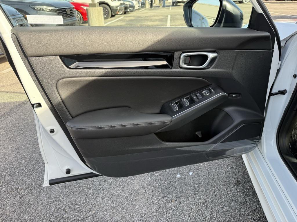 new 2026 Honda Civic Hybrid car, priced at $31,900