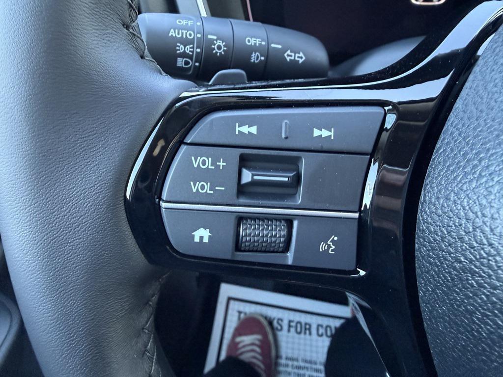 new 2025 Honda Pilot car, priced at $47,095