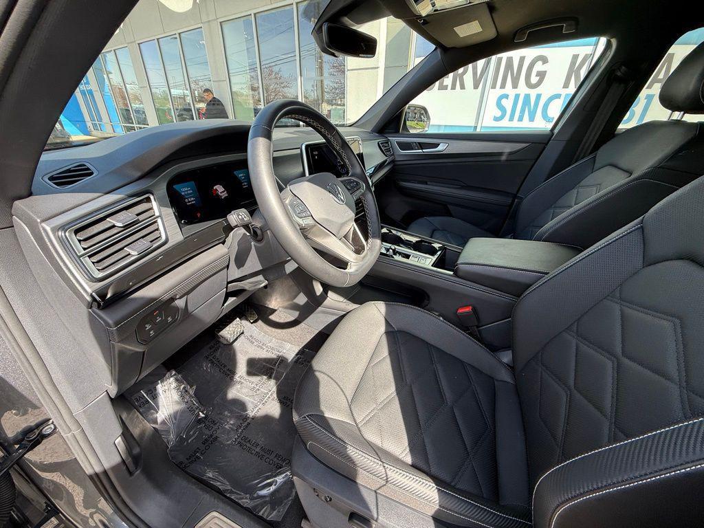 used 2025 Volkswagen Atlas Cross Sport car, priced at $33,500