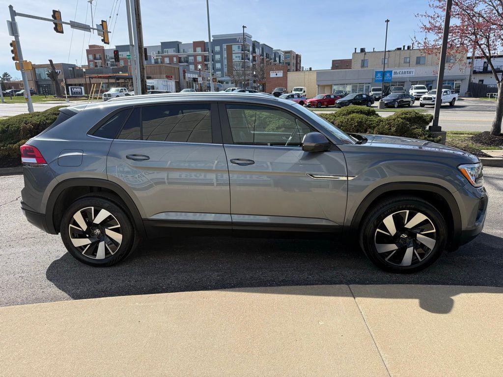 used 2025 Volkswagen Atlas Cross Sport car, priced at $33,500