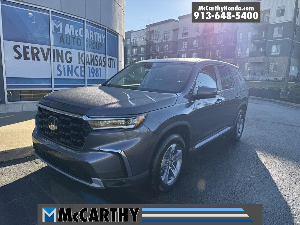 new 2025 Honda Pilot car, priced at $47,825