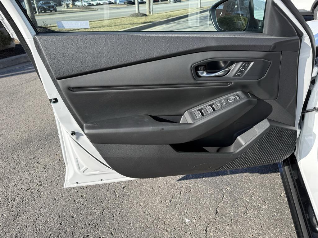 new 2025 Honda Accord Hybrid car, priced at $35,300