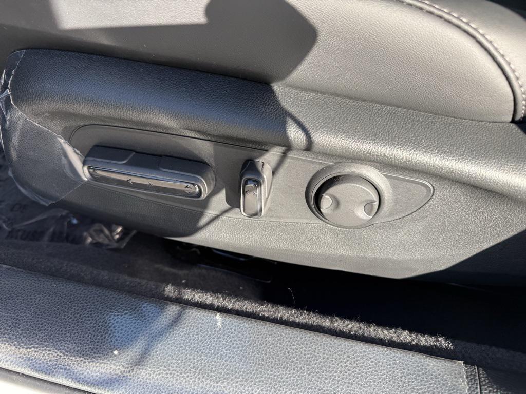 new 2025 Honda Accord Hybrid car, priced at $35,300