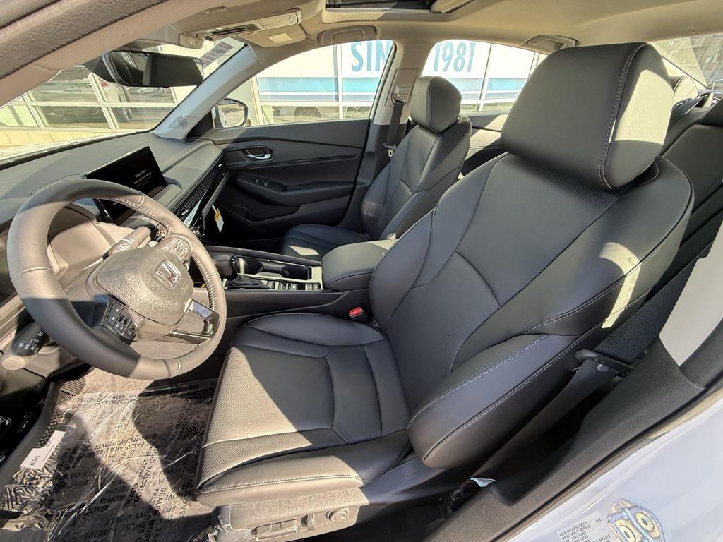 new 2025 Honda Accord Hybrid car, priced at $35,300