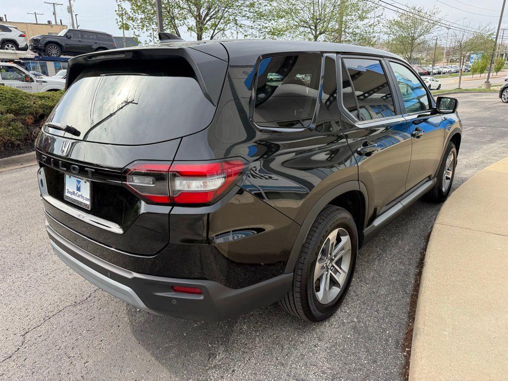 used 2025 Honda Pilot car, priced at $45,999