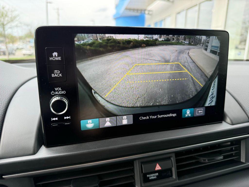 used 2025 Honda Pilot car, priced at $45,999