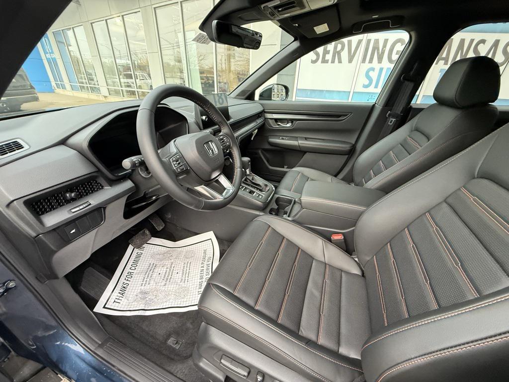 new 2026 Honda CR-V Hybrid car, priced at $41,675