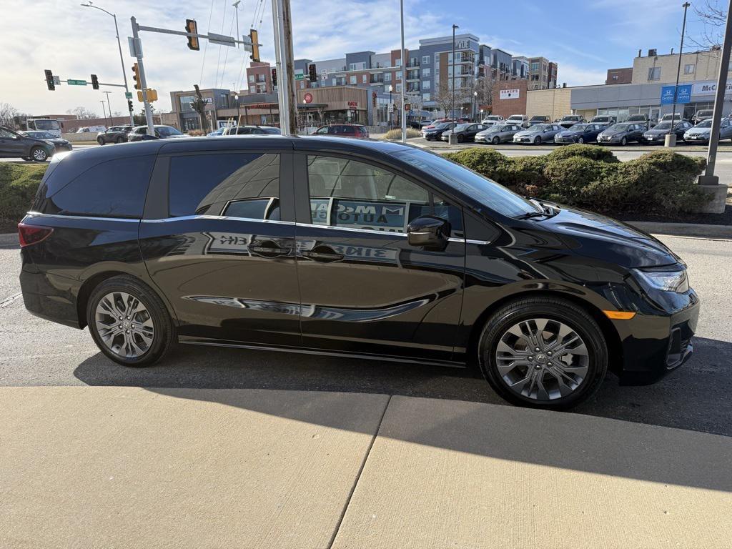 used 2026 Honda Odyssey car, priced at $44,500
