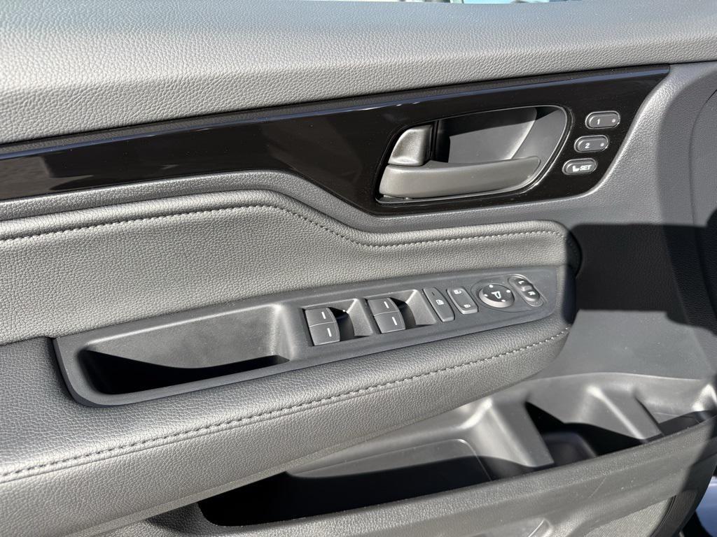 used 2026 Honda Odyssey car, priced at $44,500