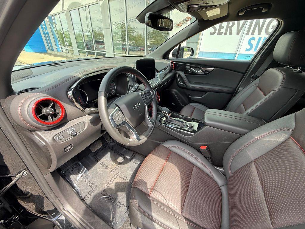 used 2025 Chevrolet Blazer car, priced at $31,299