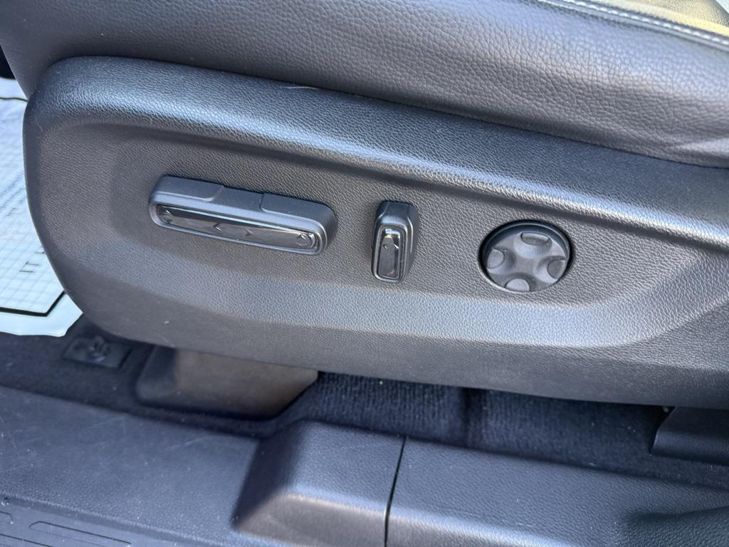 used 2023 Honda Odyssey car, priced at $32,500