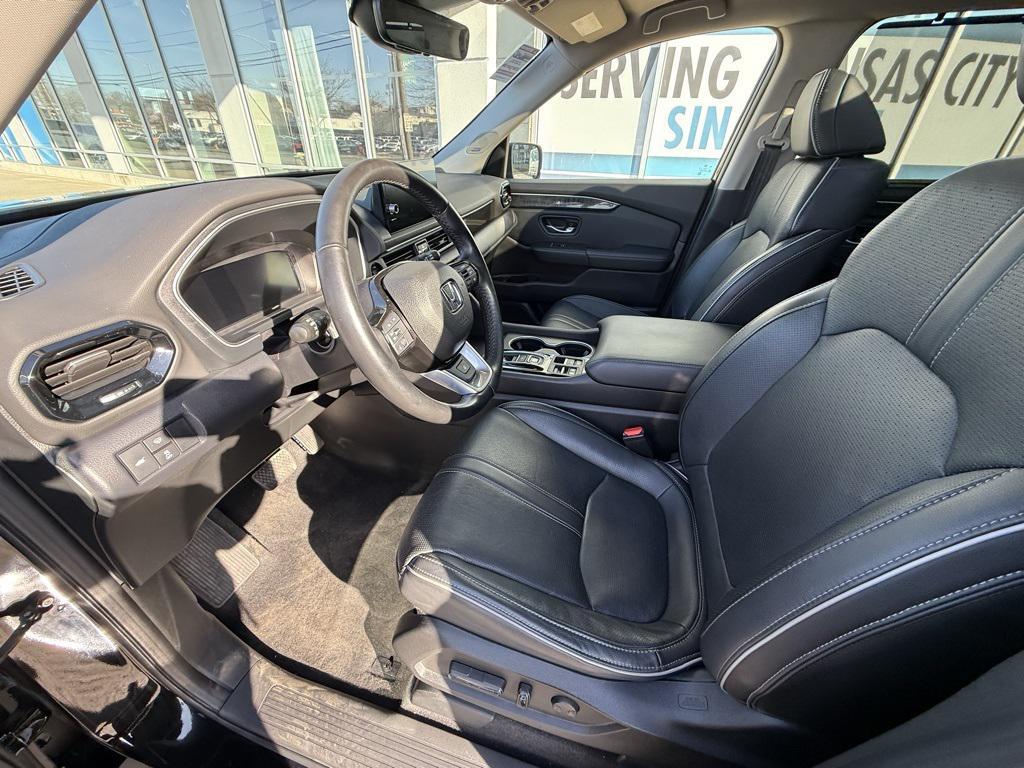 used 2023 Honda Pilot car, priced at $41,800