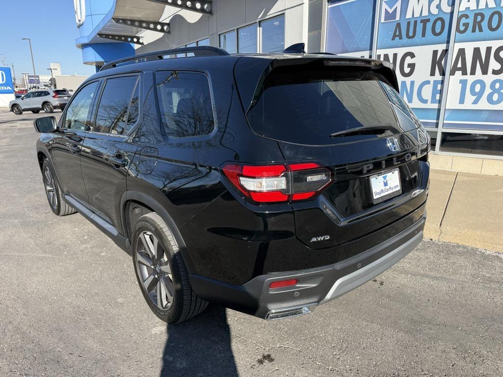 used 2023 Honda Pilot car, priced at $41,800