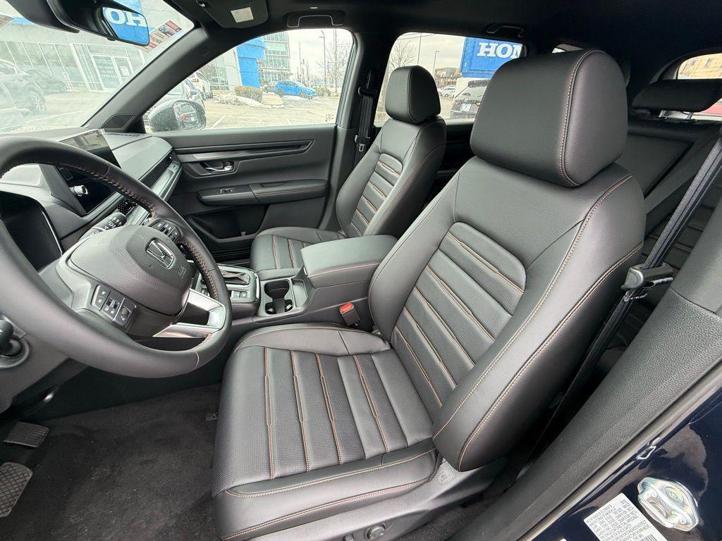 new 2026 Honda CR-V Hybrid car, priced at $40,675