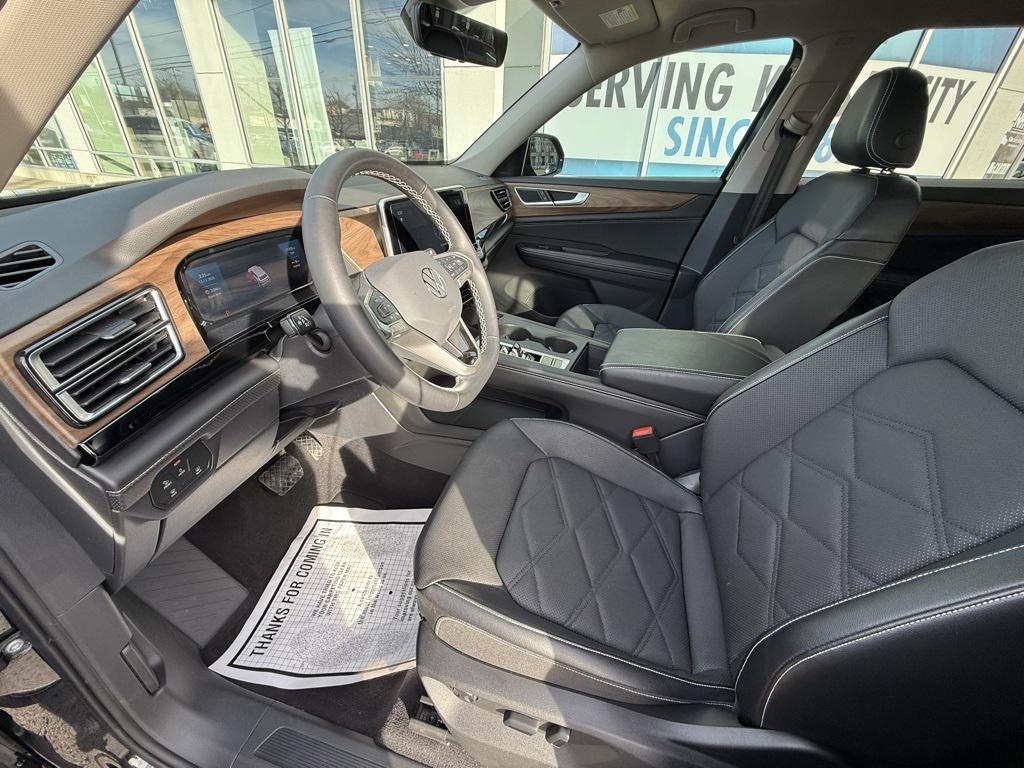 used 2024 Volkswagen Atlas car, priced at $32,000