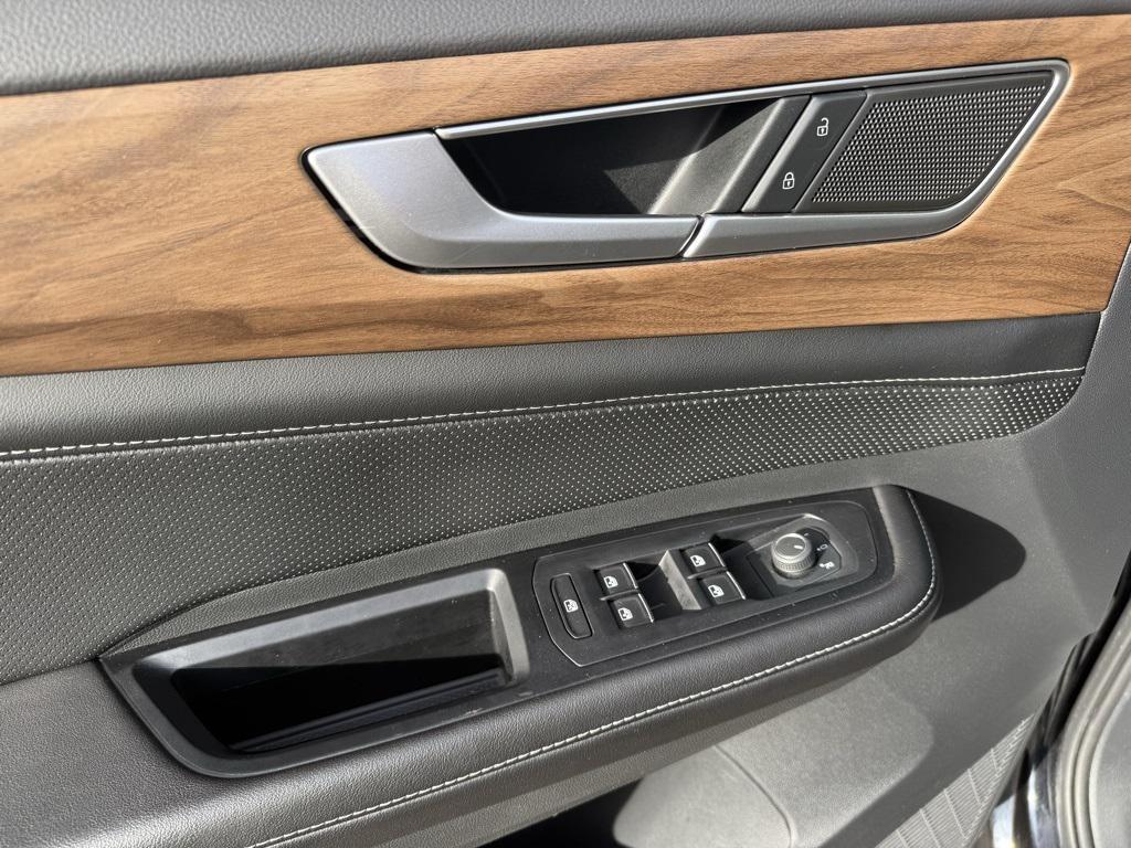 used 2024 Volkswagen Atlas car, priced at $32,000