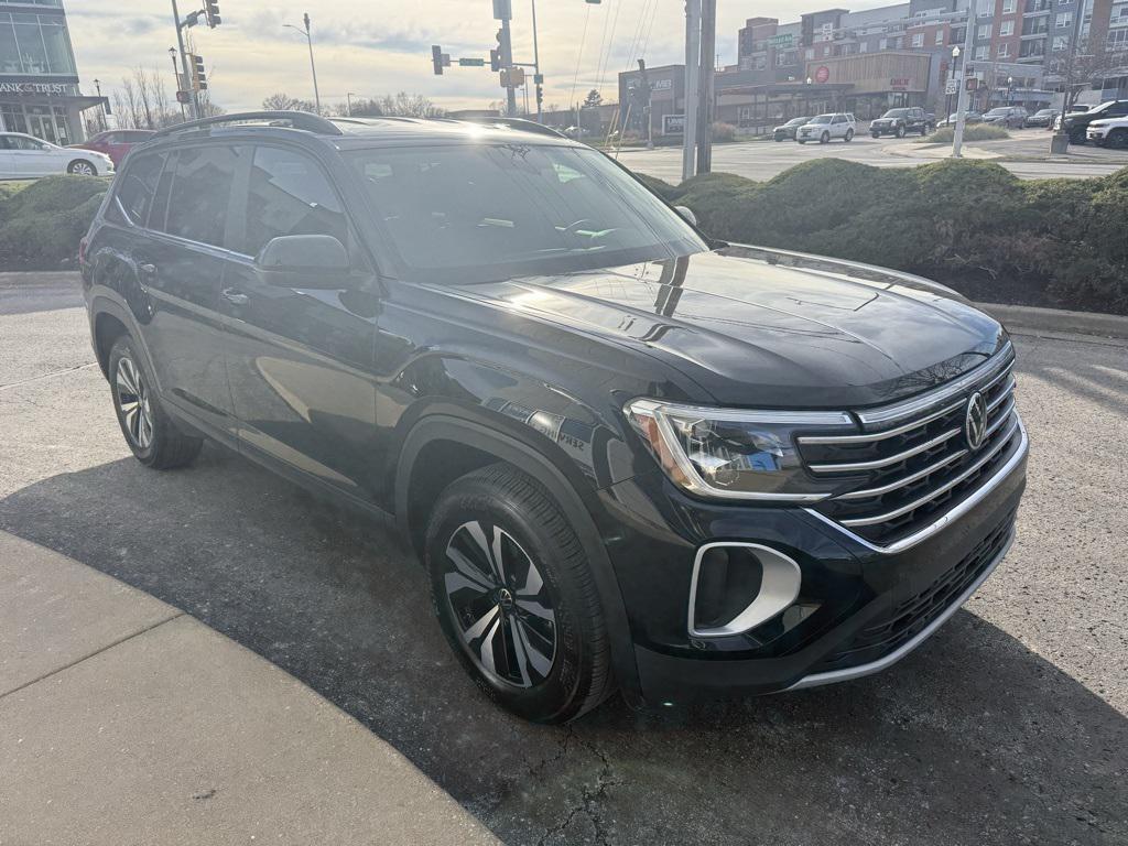 used 2024 Volkswagen Atlas car, priced at $32,000