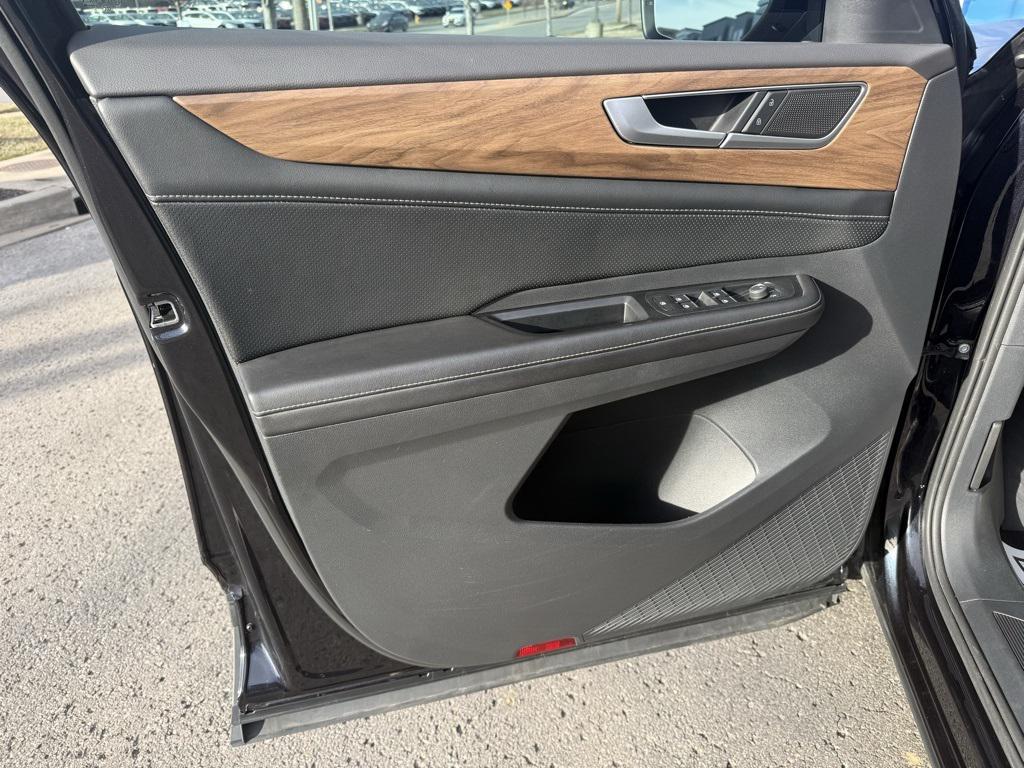 used 2024 Volkswagen Atlas car, priced at $32,000