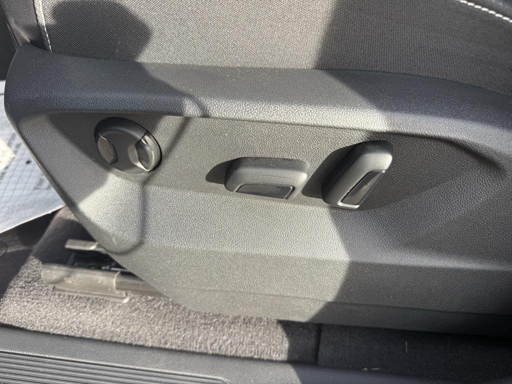 used 2024 Volkswagen Atlas car, priced at $32,000