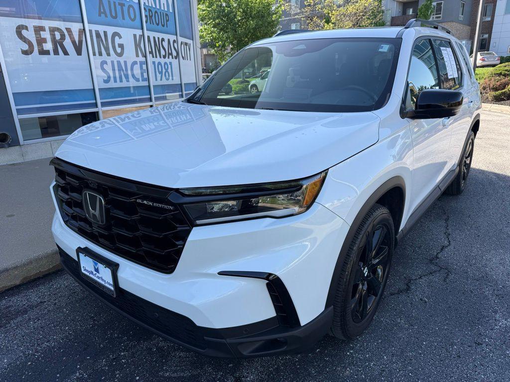 used 2025 Honda Pilot car, priced at $52,199