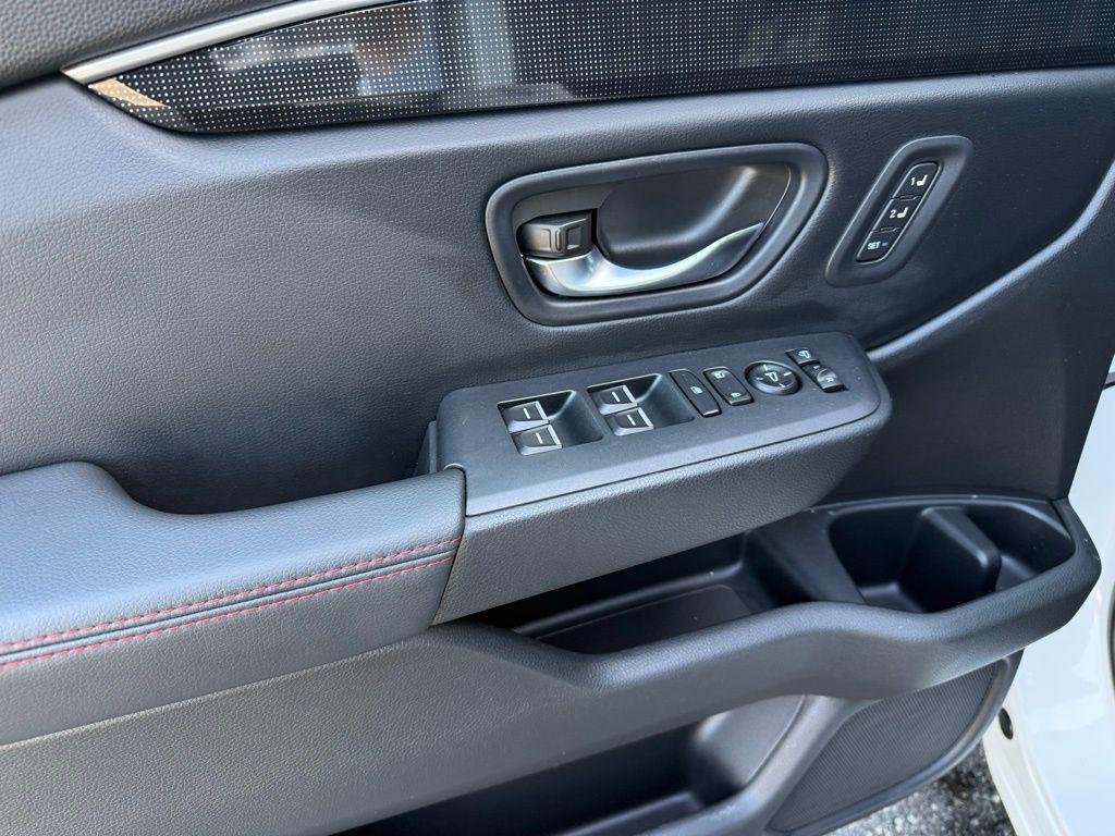 used 2025 Honda Pilot car, priced at $52,199