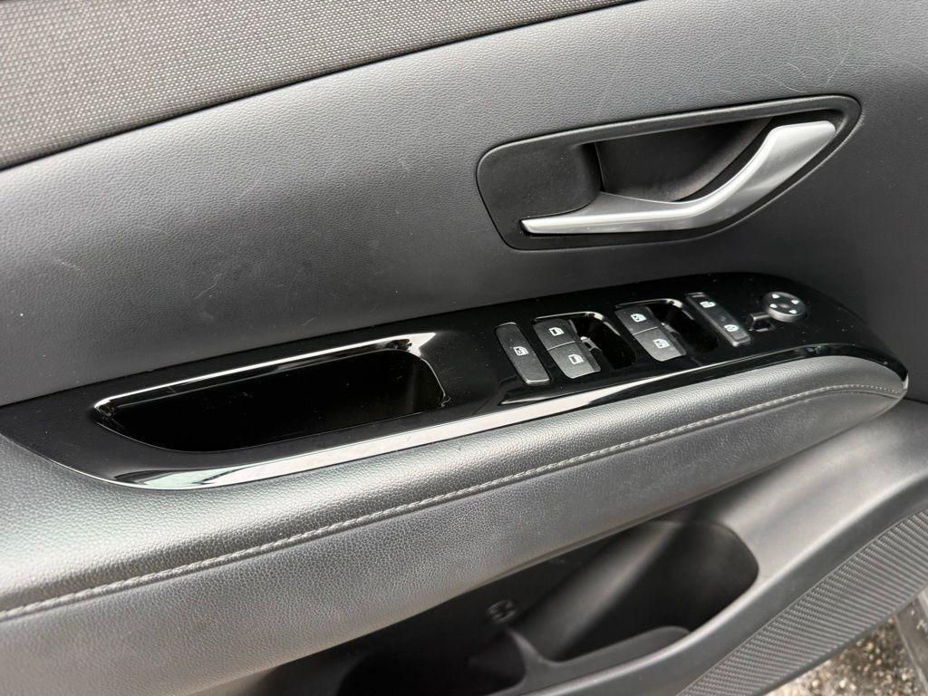 used 2022 Hyundai TUCSON Hybrid car, priced at $23,500