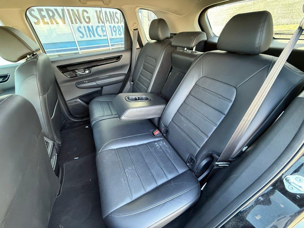 used 2025 Honda CR-V car, priced at $32,900