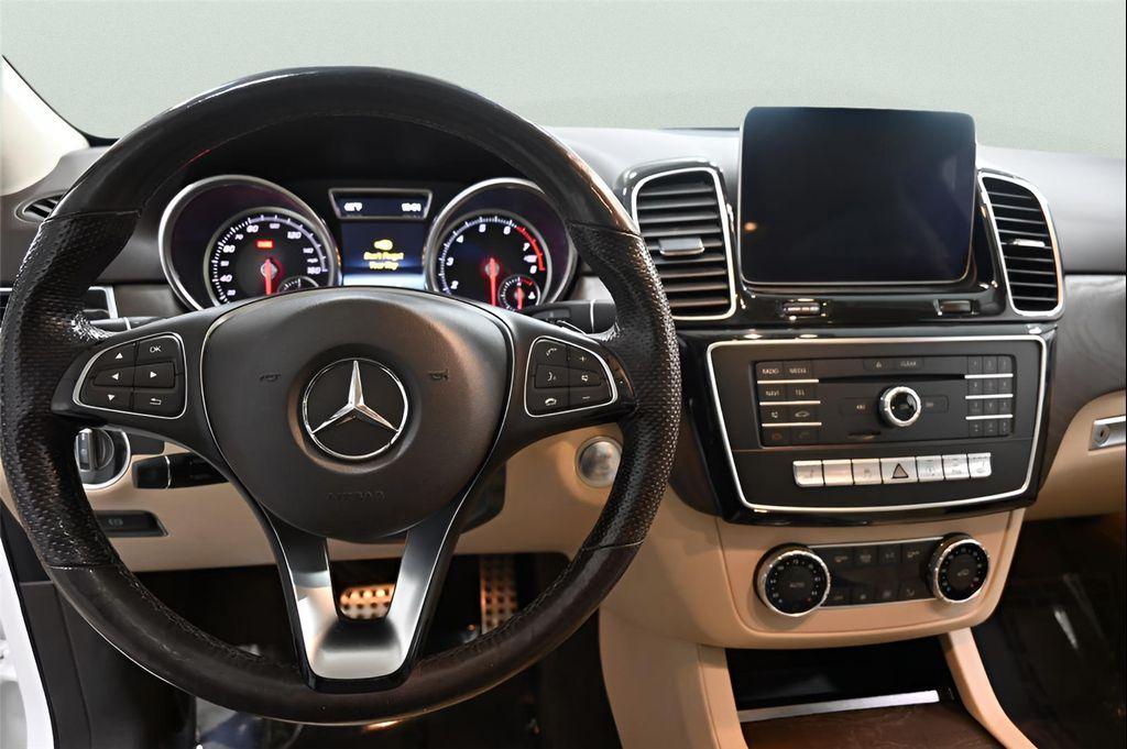 used 2019 Mercedes-Benz GLE 400 car, priced at $18,829