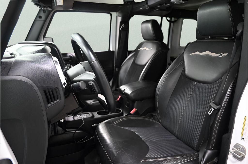 used 2015 Jeep Wrangler Unlimited car, priced at $18,992