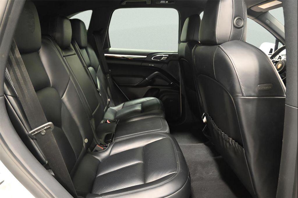 used 2018 Porsche Cayenne car, priced at $26,118