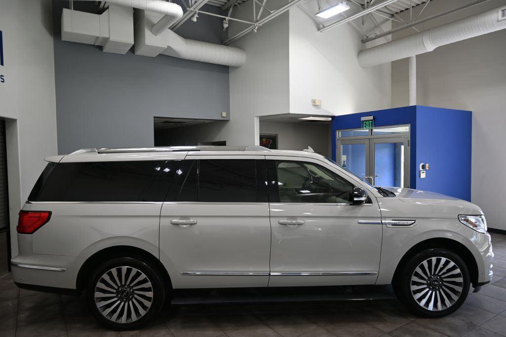 used 2021 Lincoln Navigator car, priced at $35,126