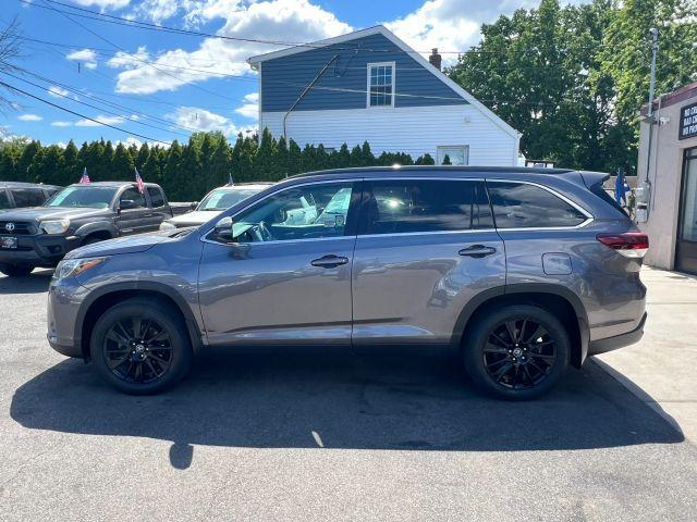 used 2019 Toyota Highlander car, priced at $19,294