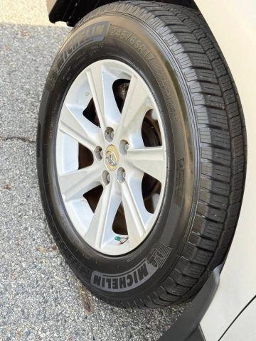 used 2012 Toyota Highlander car, priced at $9,795