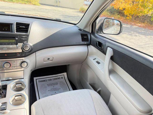 used 2012 Toyota Highlander car, priced at $9,795