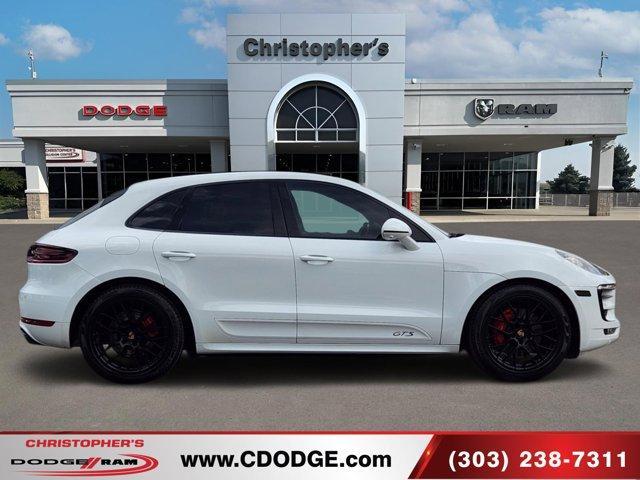 used 2017 Porsche Macan car