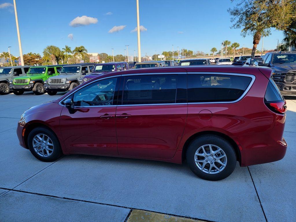 new 2026 Chrysler Pacifica car, priced at $38,886