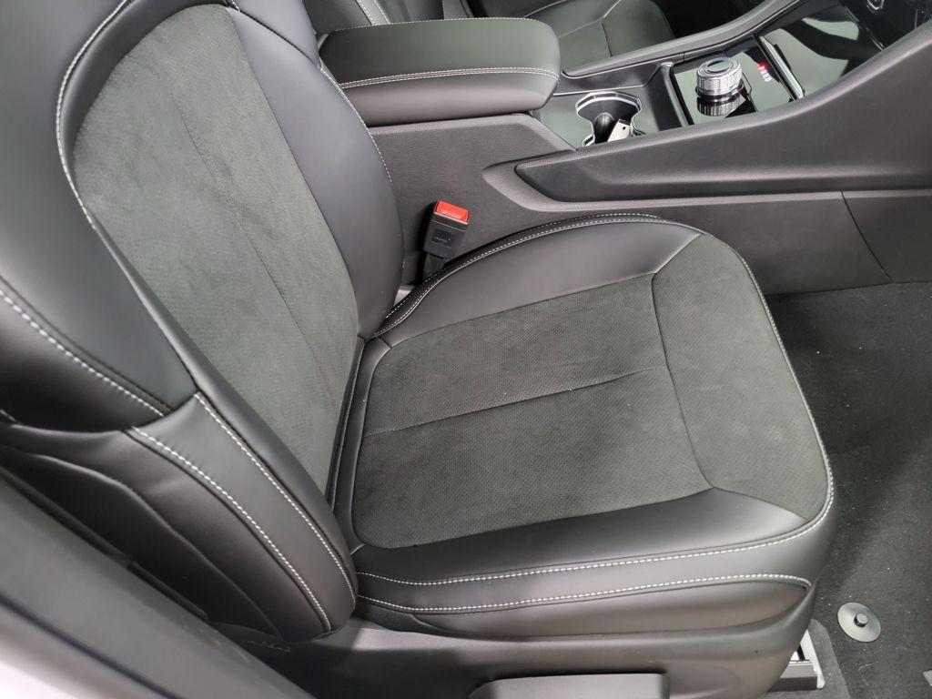 new 2026 Jeep Grand Cherokee car, priced at $38,695