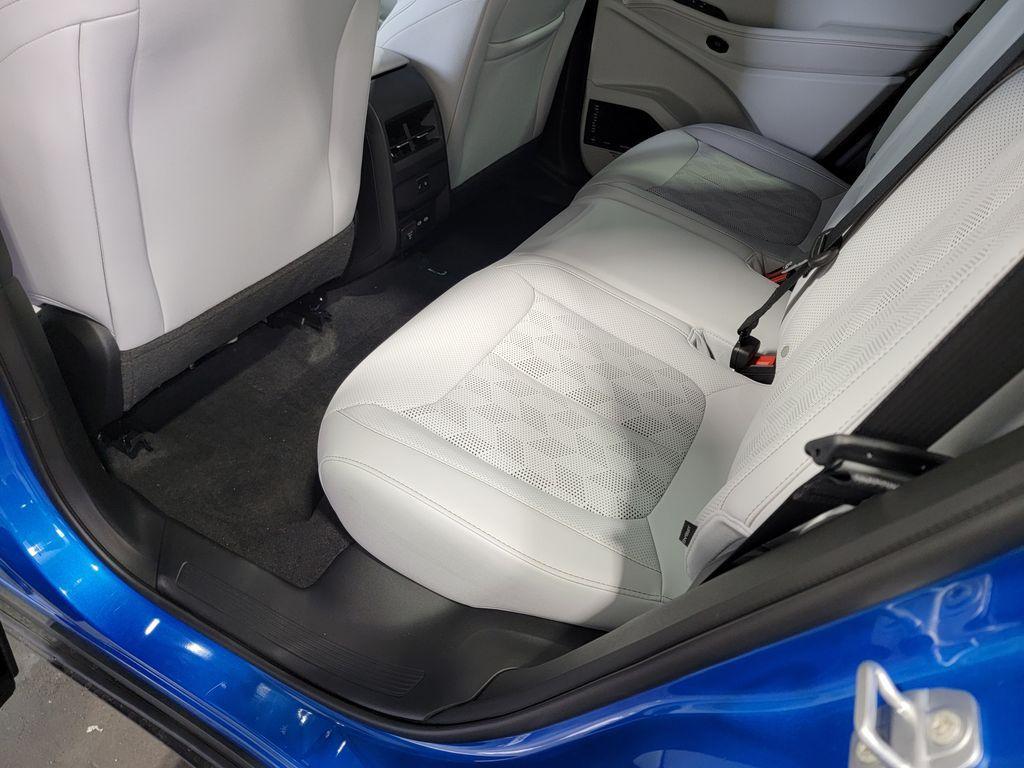 new 2026 Jeep Cherokee car, priced at $41,570