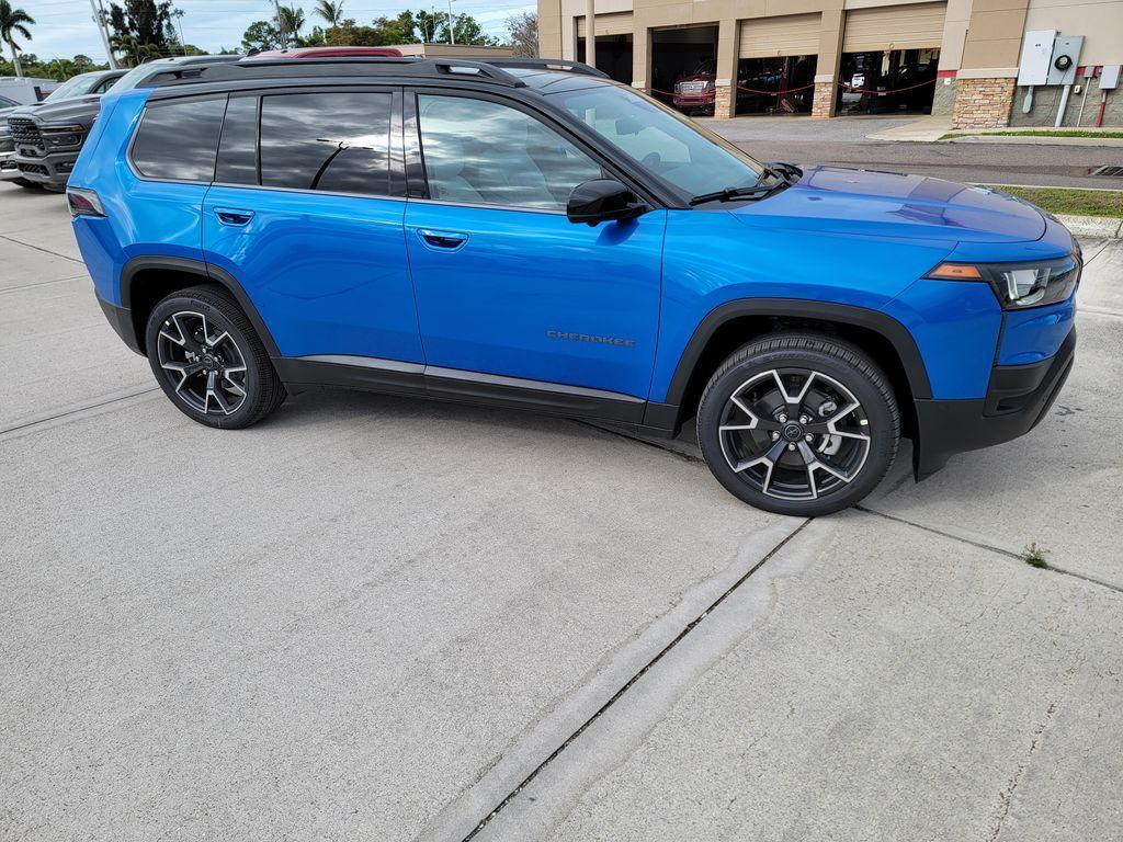 new 2026 Jeep Cherokee car, priced at $41,570