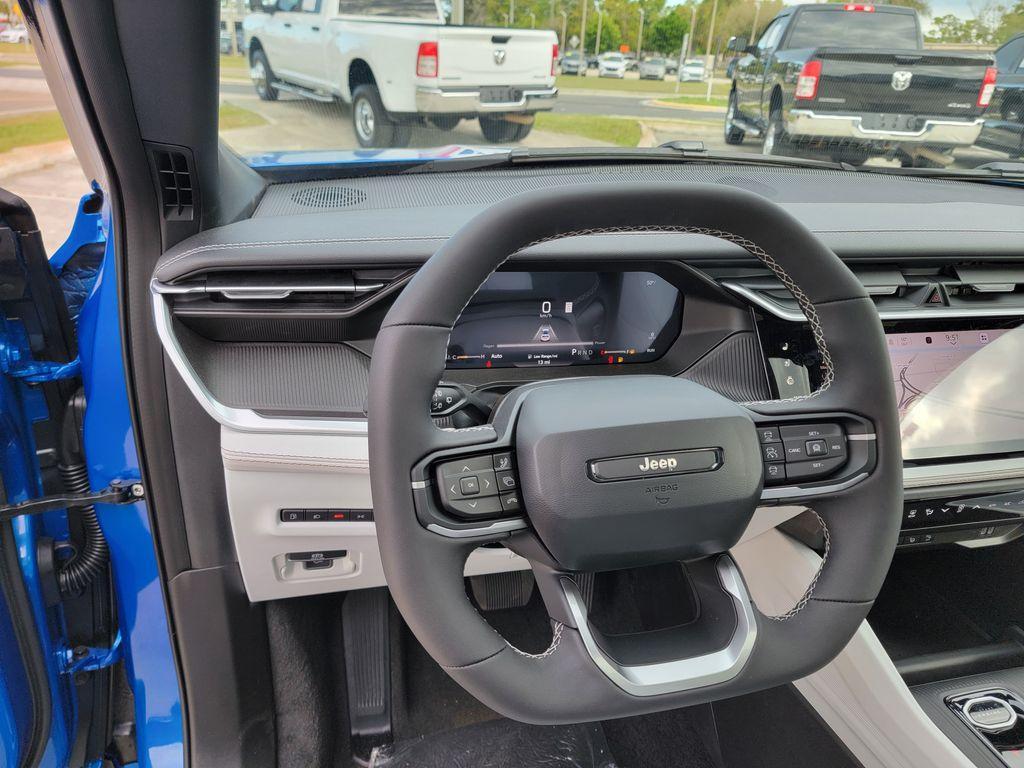 new 2026 Jeep Cherokee car, priced at $41,570