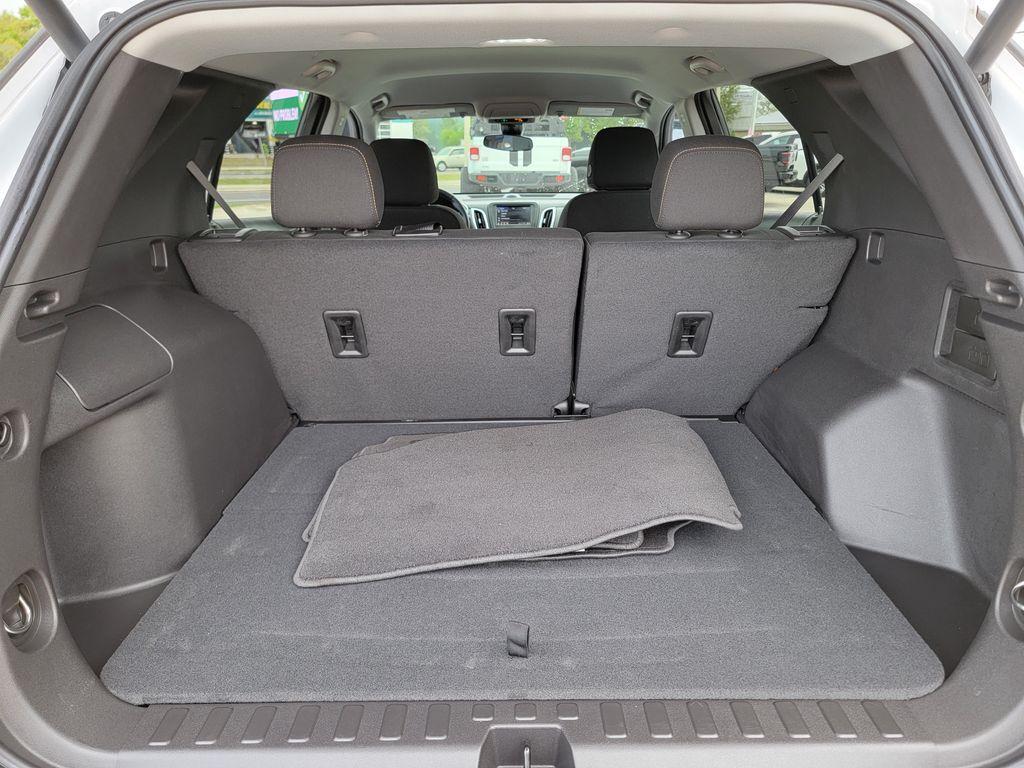 used 2024 Chevrolet Equinox car, priced at $22,152