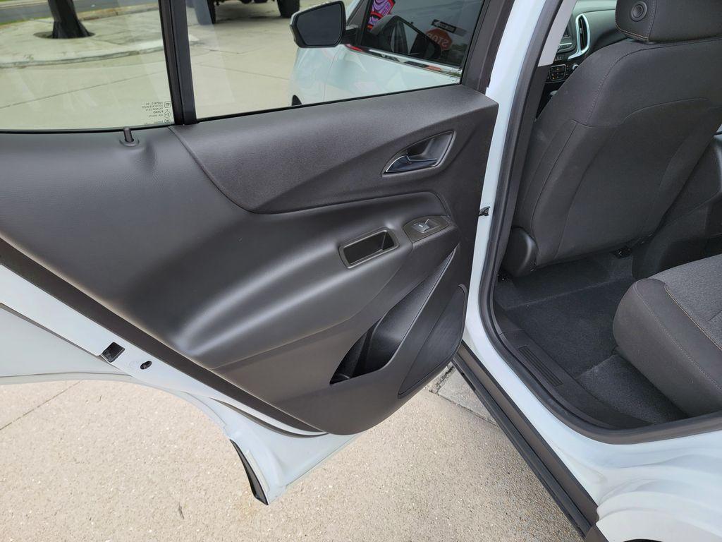 used 2024 Chevrolet Equinox car, priced at $22,152