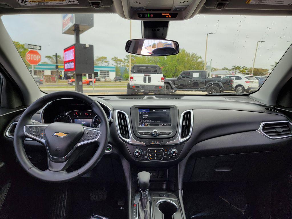 used 2024 Chevrolet Equinox car, priced at $22,152
