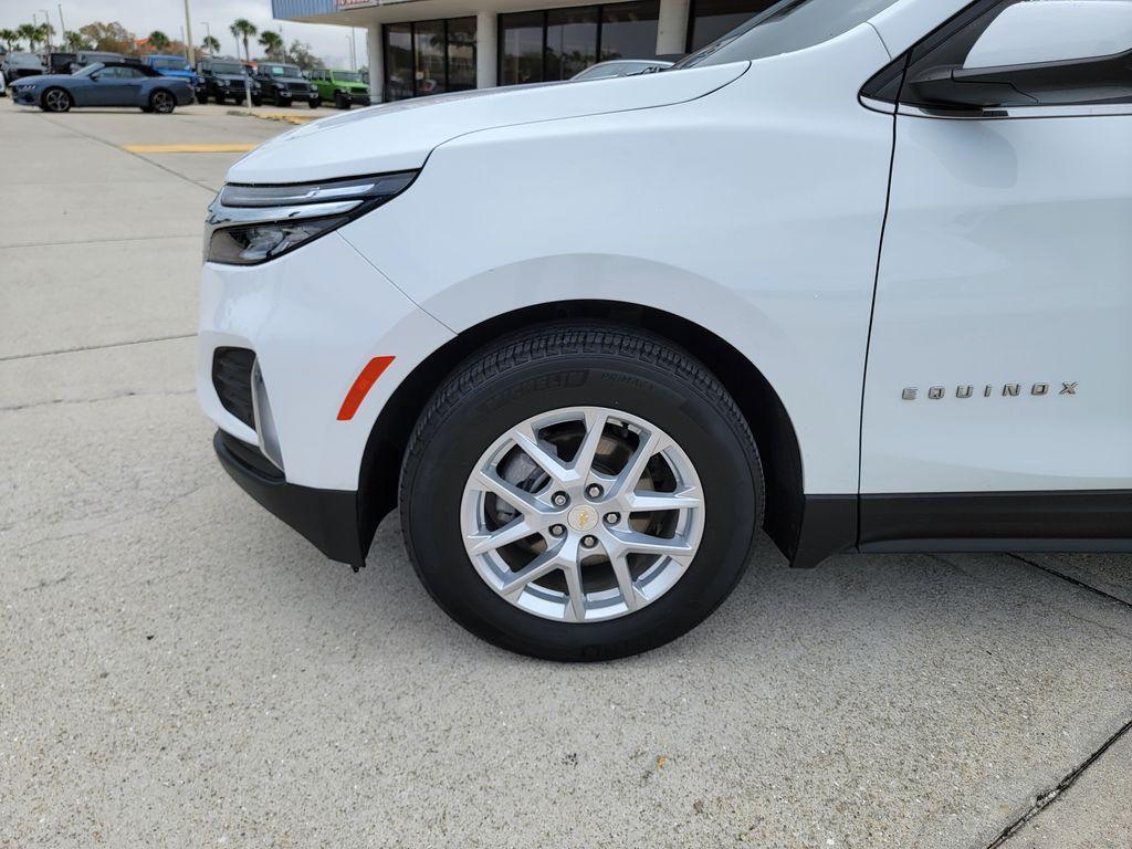 used 2024 Chevrolet Equinox car, priced at $22,152