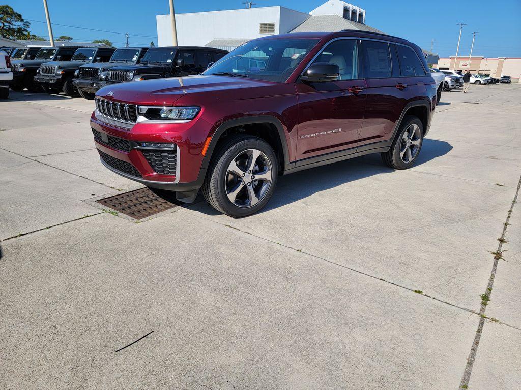 new 2026 Jeep Grand Cherokee car, priced at $42,370