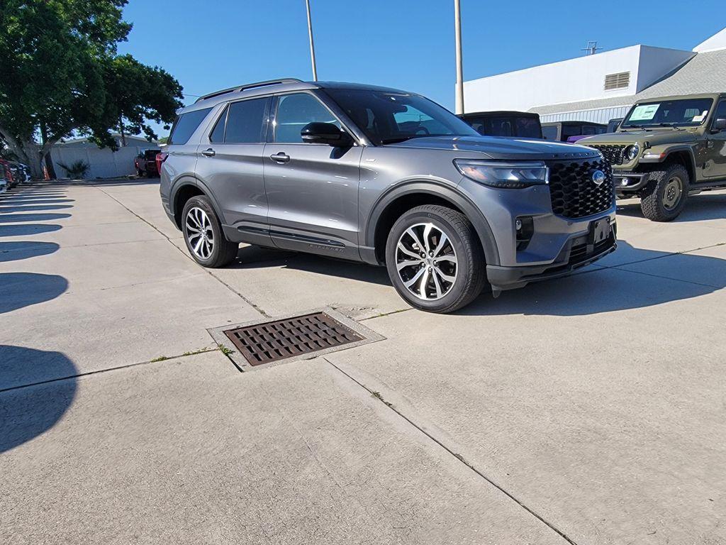 used 2025 Ford Explorer car, priced at $36,969