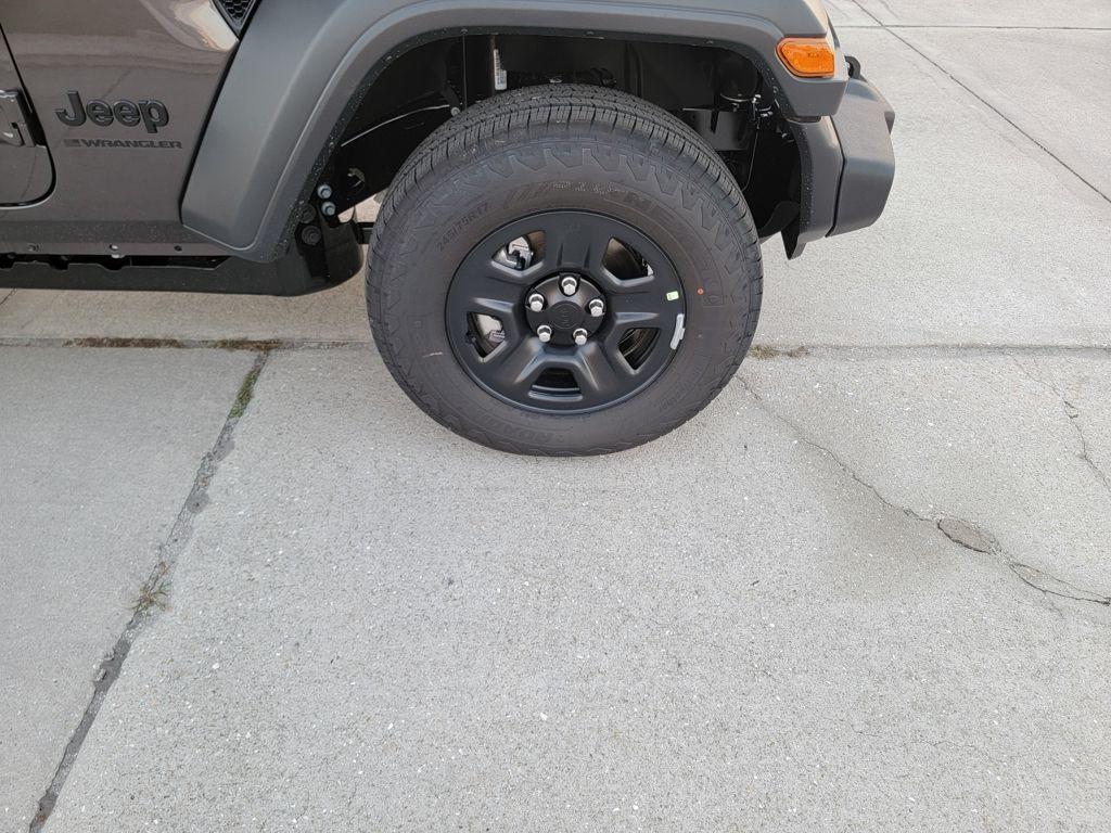 new 2026 Jeep Wrangler car, priced at $40,623